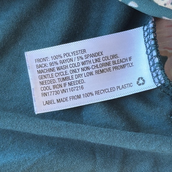 A new day sleeveless blouse women’s size small - Picture 5 of 8